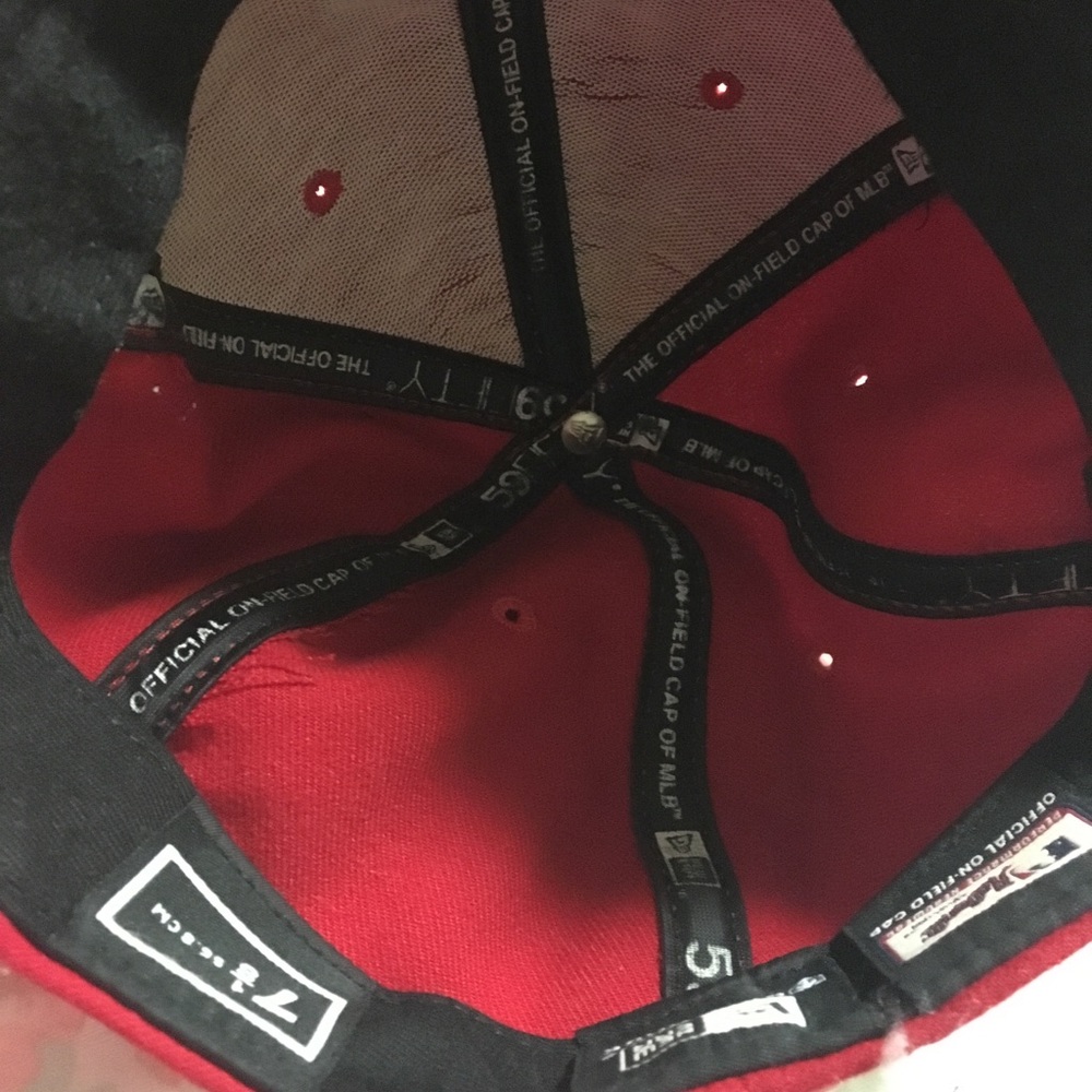 Red Hat - Picture 3 of 3